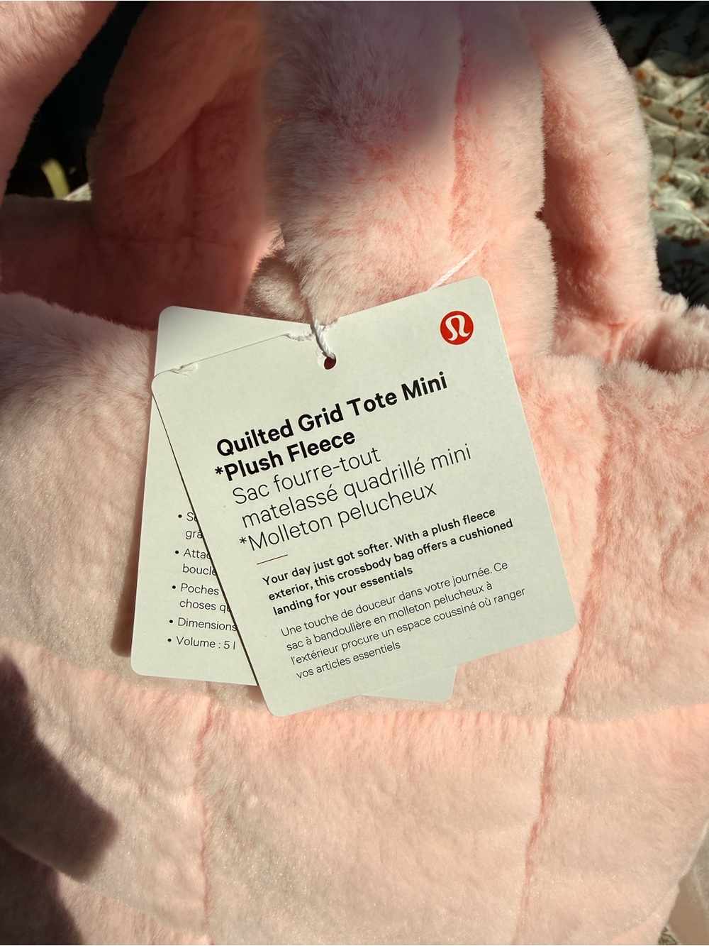 Lululemon Quilted Grid Tote Bag in Strawberry Milkshake Plush Fleece - Picture 4 of 10